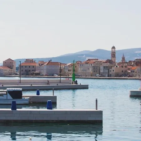 Vila Old Town With Pool Kastela